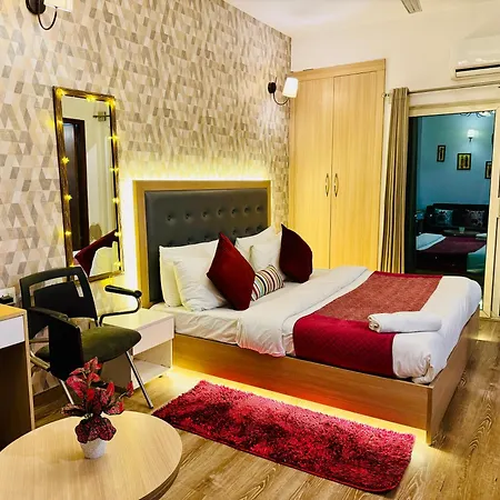 Netflix & Chill Apartment By Buddieshome Noida Exterior photo
