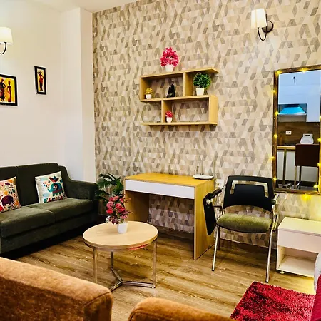 Netflix & Chill Apartment By Buddieshome Noida Exterior photo