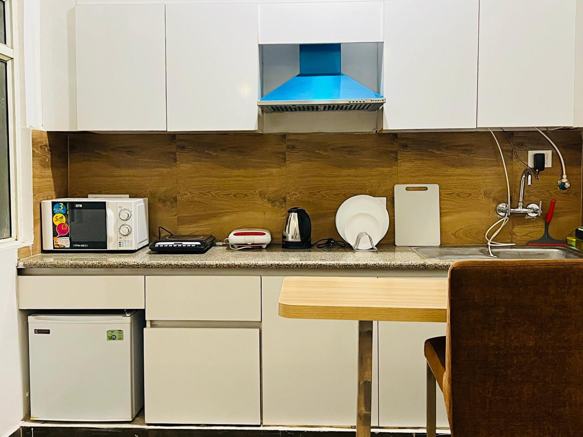 Netflix & Chill By Buddieshome * Noida