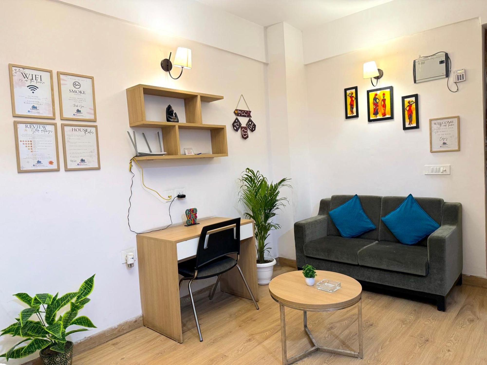 Apartment Netflix & Chill By Buddieshome *