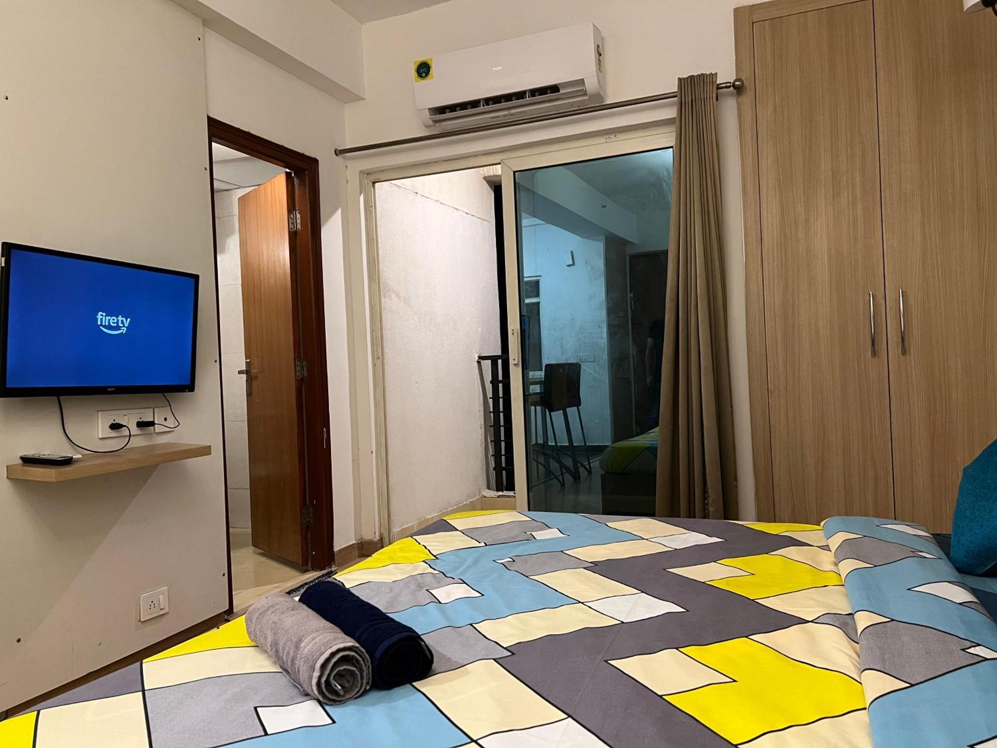 Apartment Netflix & Chill By Buddieshome