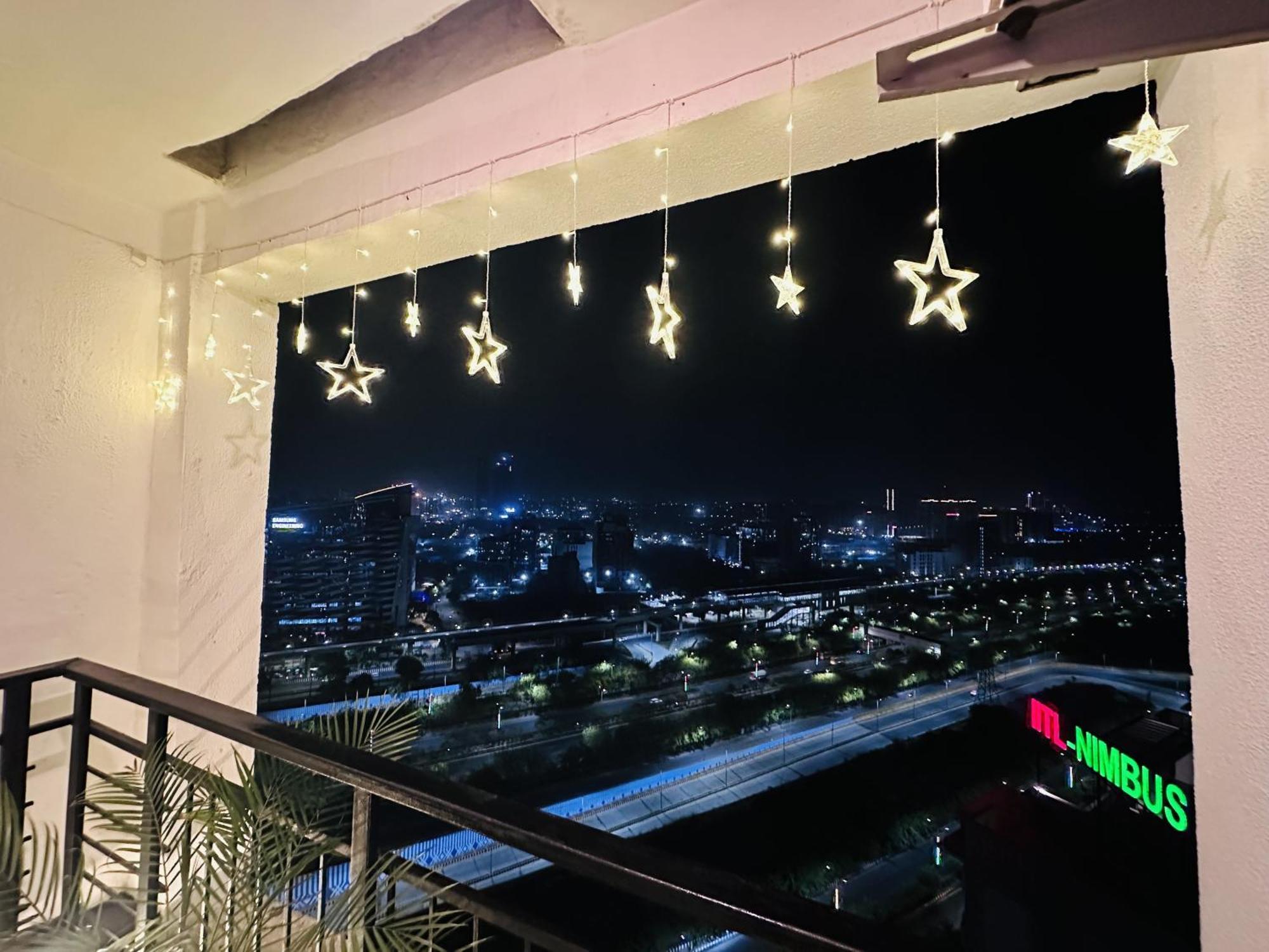 Apartment Netflix & Chill By Buddieshome